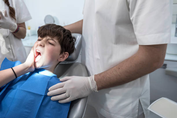 Best Broken Tooth Emergency  in Gainesboro, TN